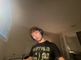 adrienblondboy