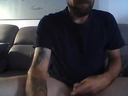 alex_x_kik