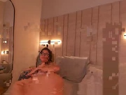 alma_gomez_