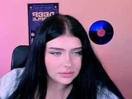 amanda_striking