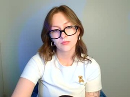 amber_lilly