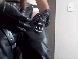 andrex_leather