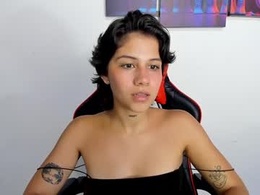 ashleytravis_