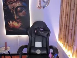 charlotte_mitchell_25