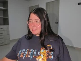 chloe_blade