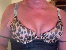 curvyrobyn