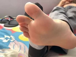 jon_feet