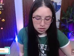 lauxury_tay1