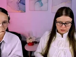 leila_moon_
