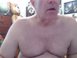luv2bnakedallthetime