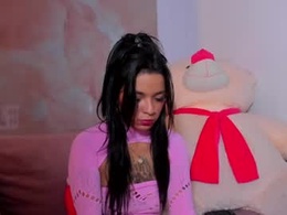 maddison_hot