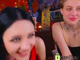 monica_lar