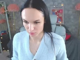 nicolemerz