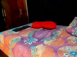 paulina_nylon