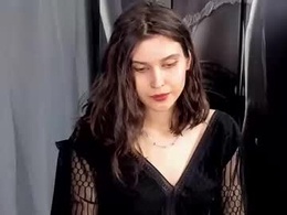 sarah_desire01