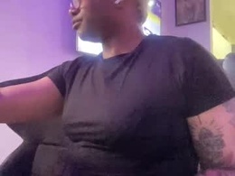 sissyblkgoddess858860