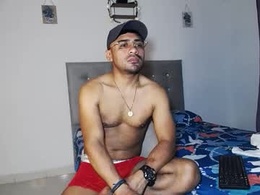 zeussexyhot